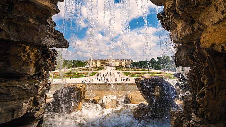 1694178018Schonbrunn Palace, Vienna, Austria.jpg